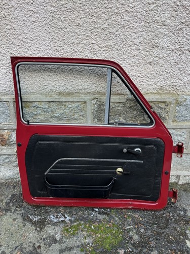 Porta anteriore bordeaux